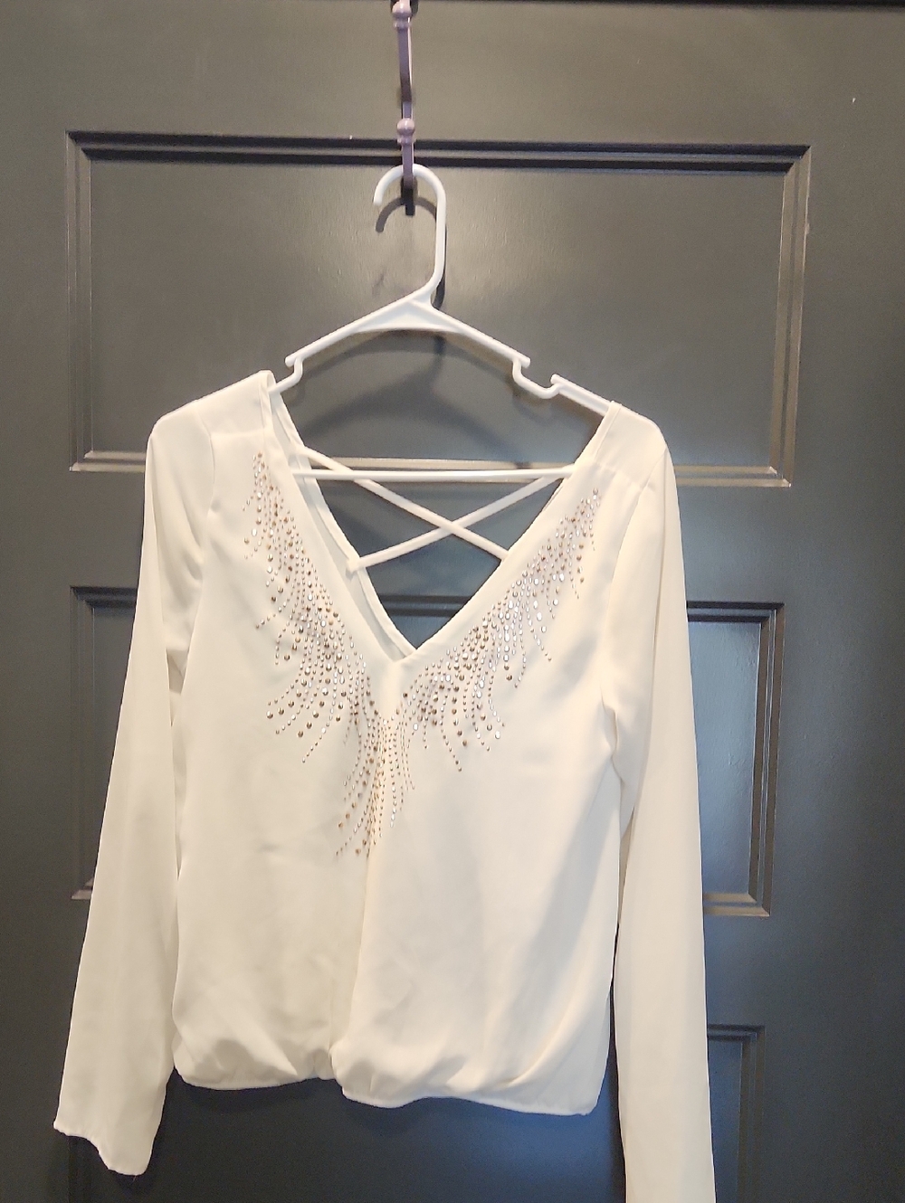 Charlotte Russe White Blouse with Gray Label Detail